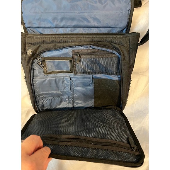 Targus Laptop Briefcase w Shoulder Strap - Picture 3 of 5